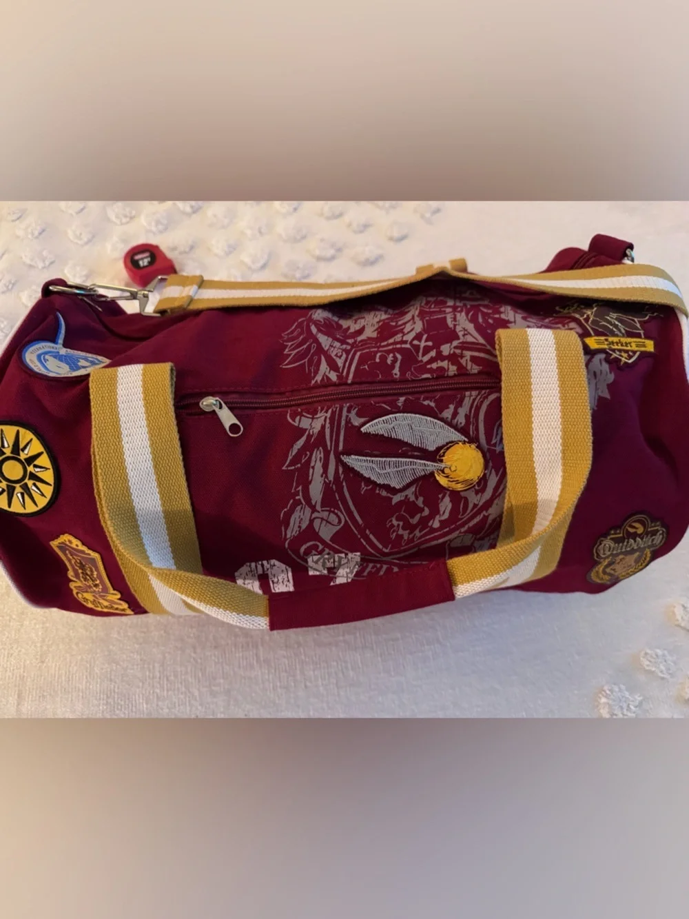 UNIVERSAL STUDIOS HARRY'S QUIDDITCH TEAM NUMBER 07 DUFFLE BAG